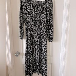 Old Navy Black, Long Sleeve Dress with Floral design.